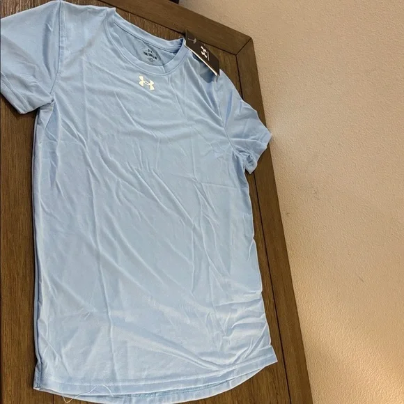 Lot of 2x NWT [Under Armour] Team Tech Short-Sleeve Shirt Carolina/Sky Blue Y M - Picture 5 of 12